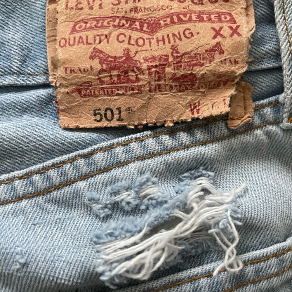 Selling custom made Levi’s jeans - Picture 4 of 4